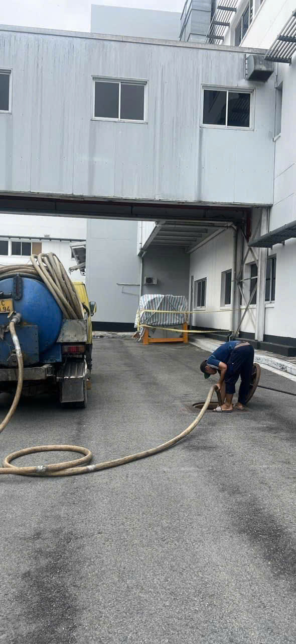 Hút hầm cầu Quận 4