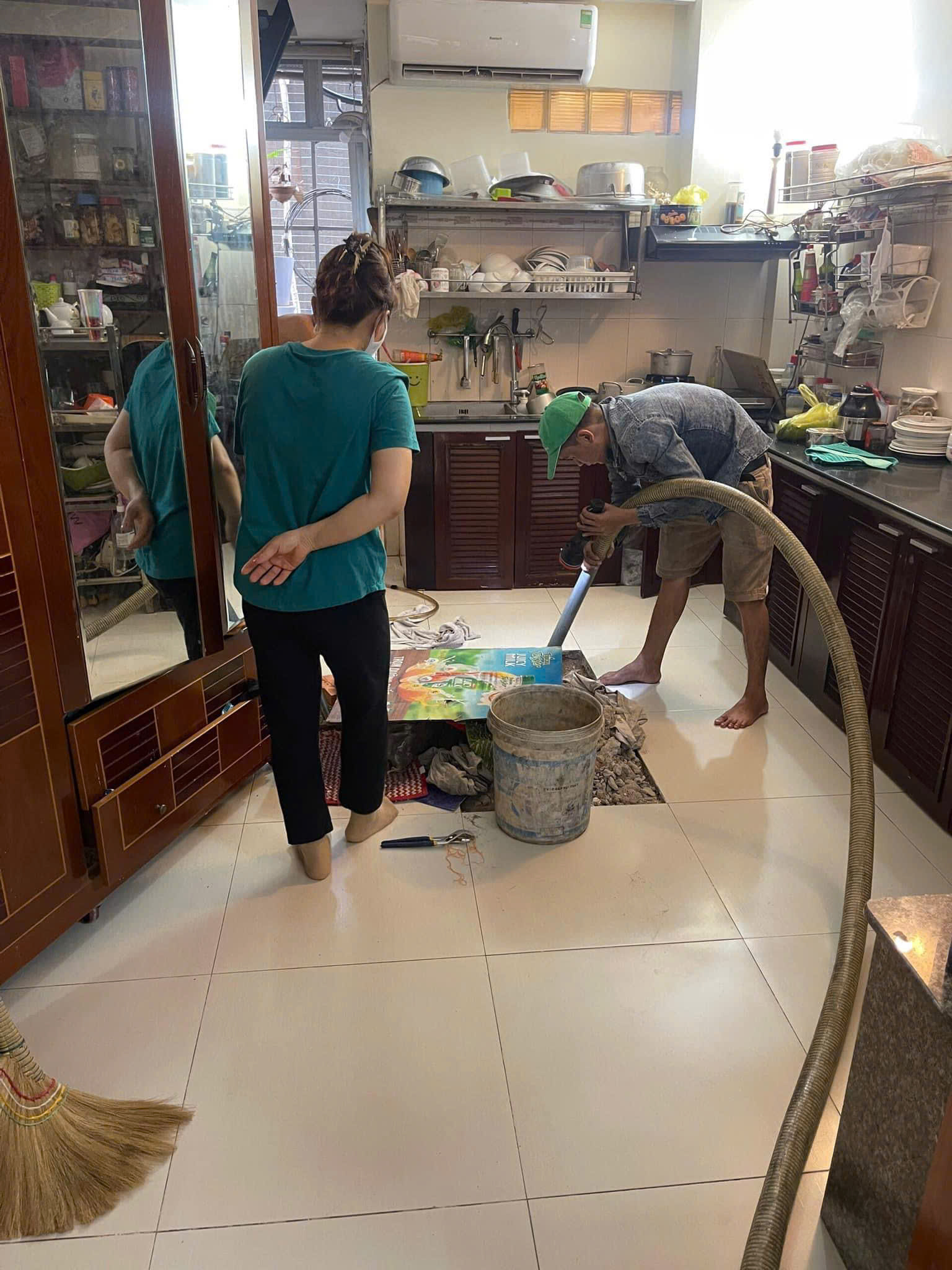 Hút hầm cầu Quận 4