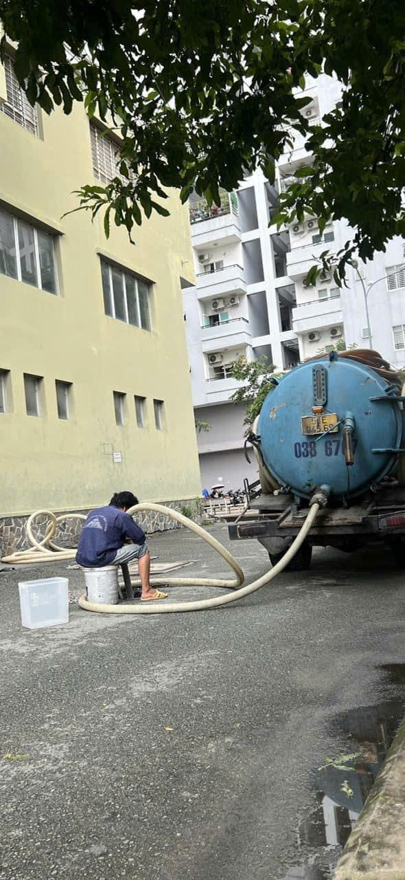 Hút hầm cầu Quận 5